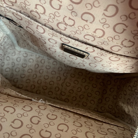 Guess mini backpack - Picture 2 of 3